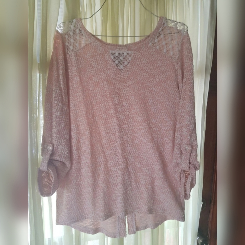 Womens size small 3/4 sleeve